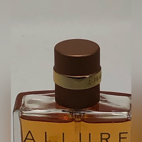 Chanel Paris - Allure Eau De Parfum - Picture 2 of 5